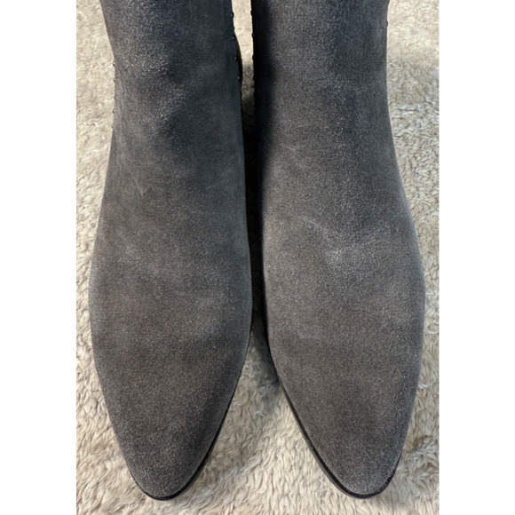 Donald J Pliner Gavi Gray Suede Studded Chelsea Ankle Boots Womens Size 8.5 - Picture 9 of 9